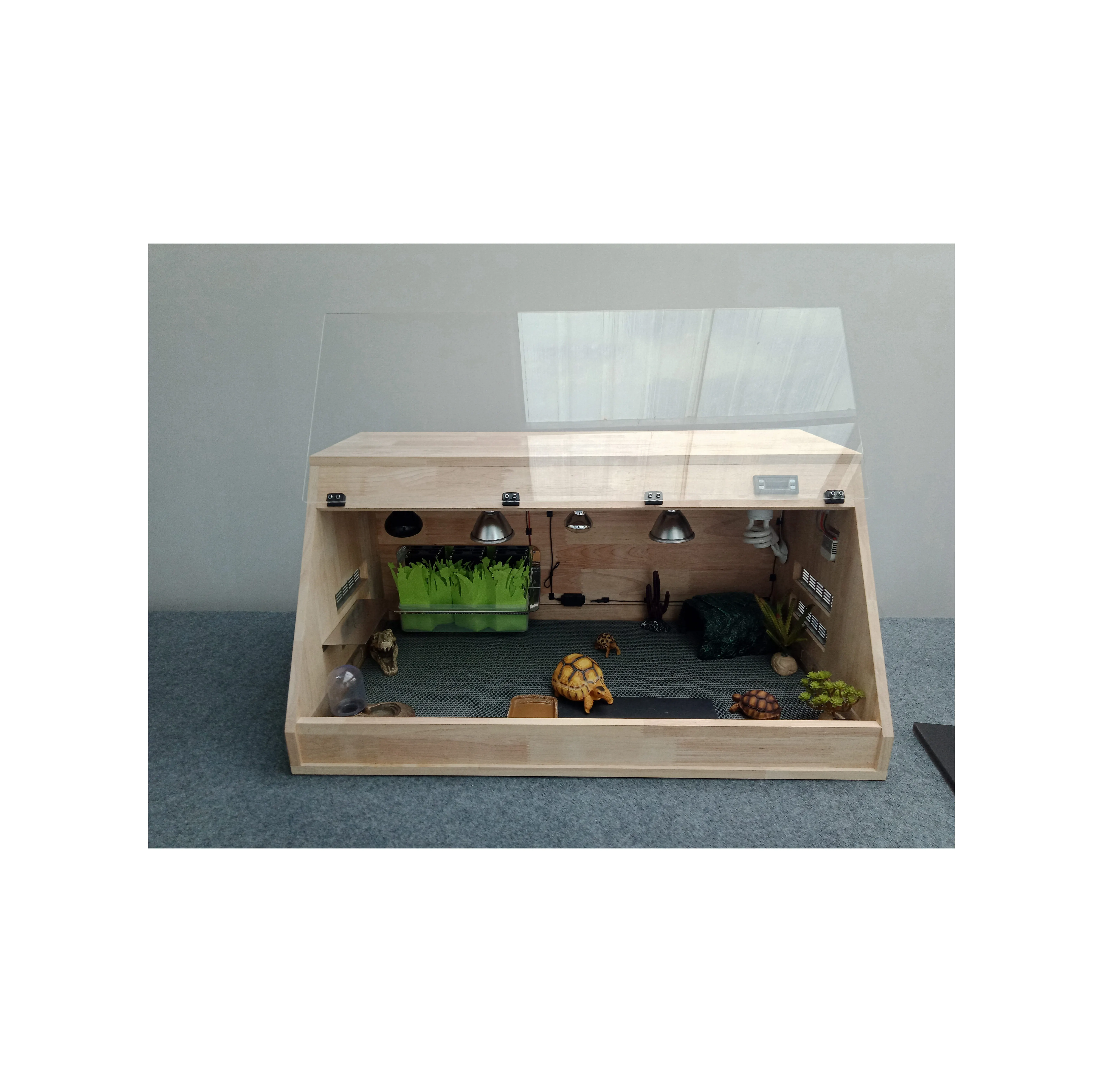 high quality Wooden Factory direct sale single temperature control oak wood forest style environmentally friendly reptile cage