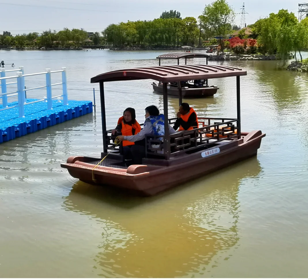 PE 5 seat Leisure Electric Chinese boat