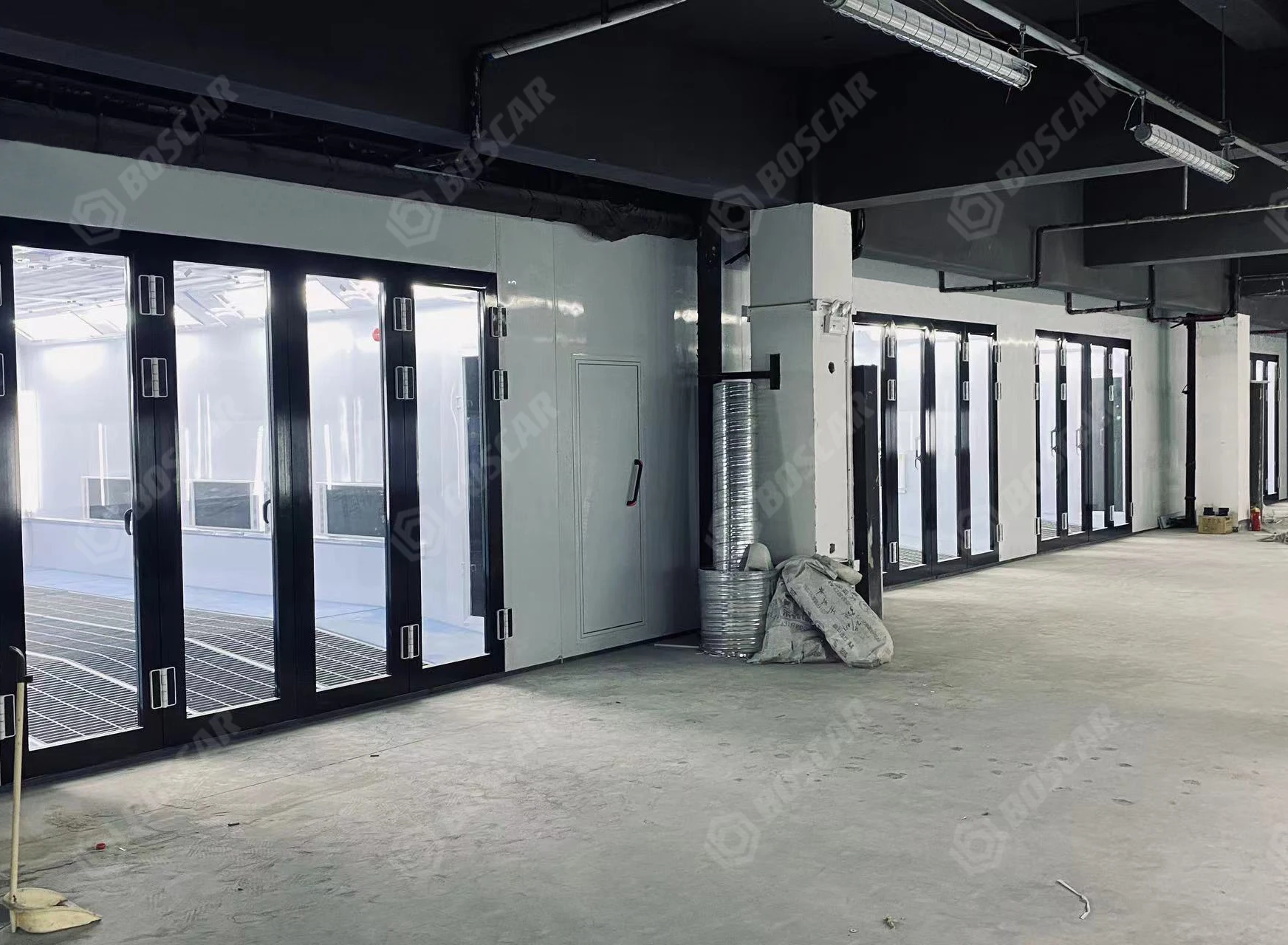 Luxury Spray Booth 30KW Inne size 8.5*4.2*2.8m Car painting room Auto paint oven Car baking room