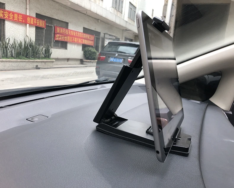 2023 New Design Folding Adjustment Horizontal Navigation Vehicle Mounted Dashboard Tablet Stand Car Phone Holder