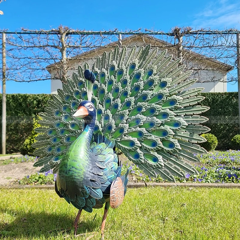 Factory direct sales peacock decorative statue animal sculpture