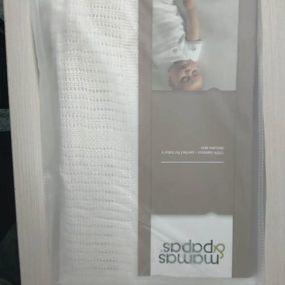 100% бамбук или хлопок идеально подходят для одеяла из нежной кожи ребенка