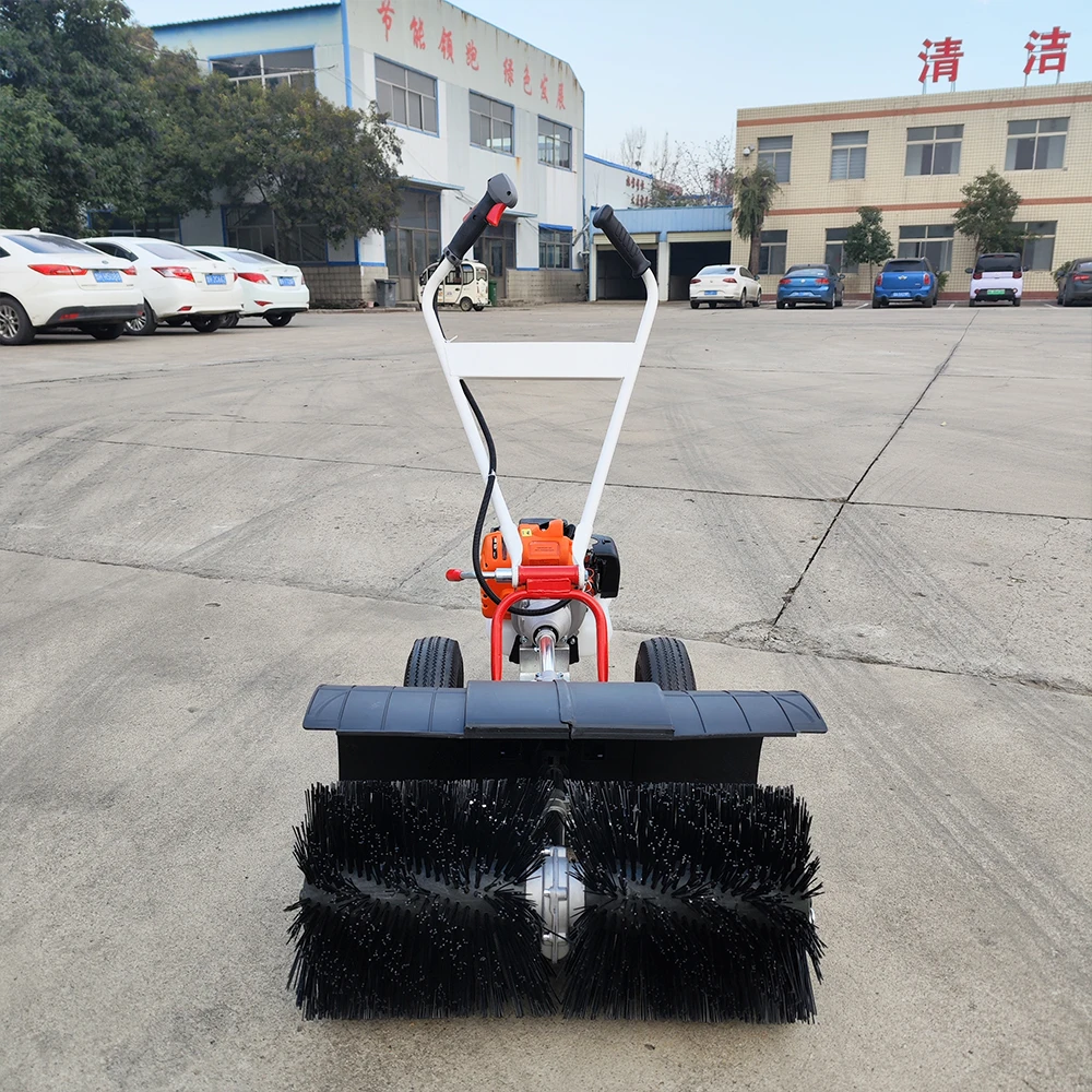 High  quality Portable Gasoline Lawn Sweeper For Effectively Sweeping And Maintaining Artificial Lawns