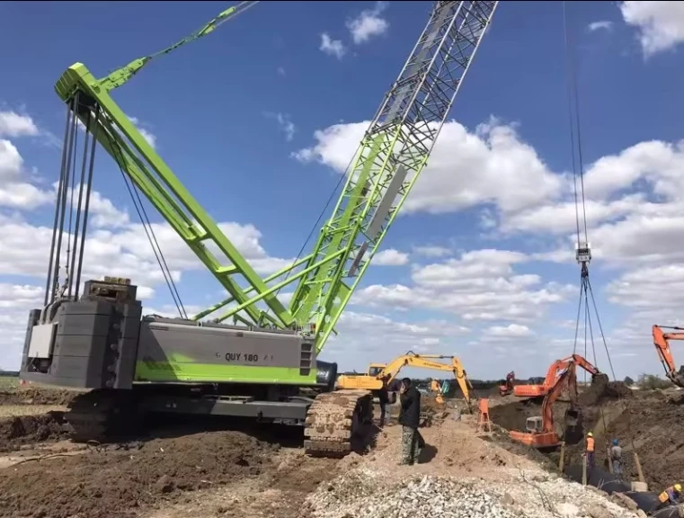 Super Performance Lifting Machine QUY180  90T Crawler Crane with Cheap Price