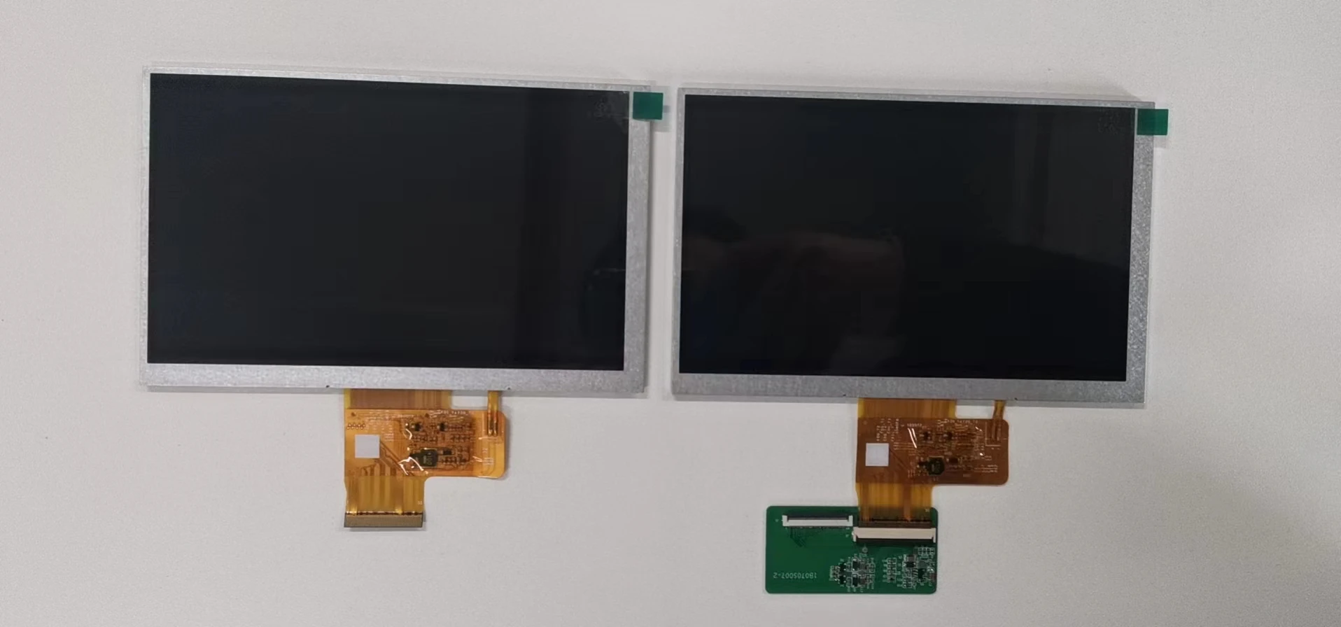 Better Alternative to TN83 square pixel 7 Inch Lcd 800*480 TFT IPS Display