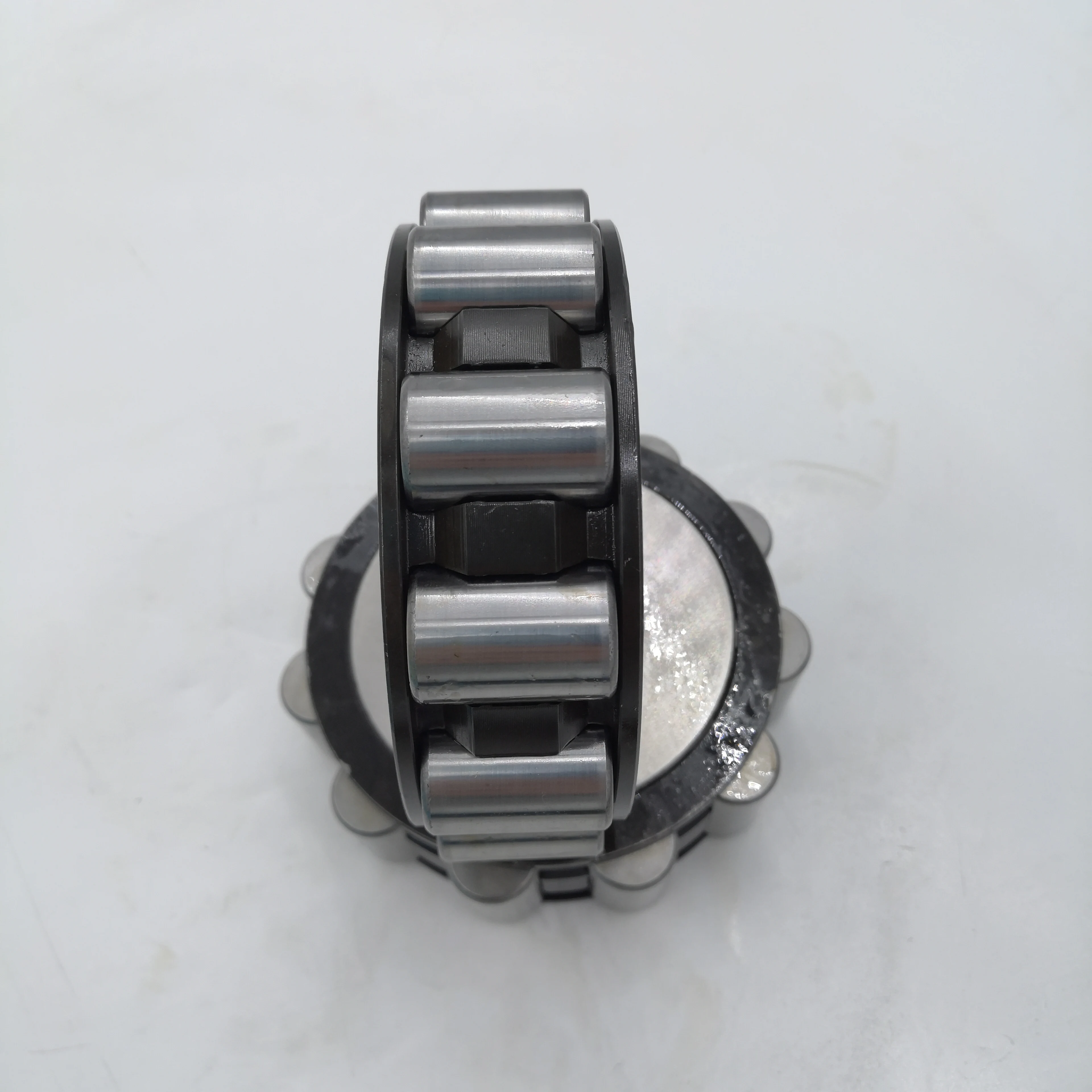 Eccentric bearing HKR71E    Cylindrical Roller Bearings