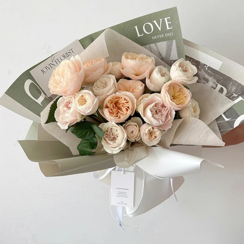 LUCIA  Feng Hua Art Newspaper Bag Flower Paper Flowers Retro English Wrapping Paper Flower Shop Packaging Materials LF160548