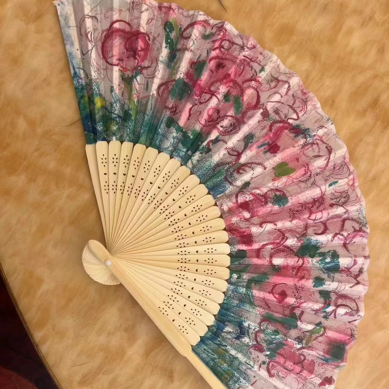 Large Rave Fan Golden Glitter Color Kungfu Fan for promotion Bamboo Crafts 10 inch Personalized Bamboo Hand Held silk fan