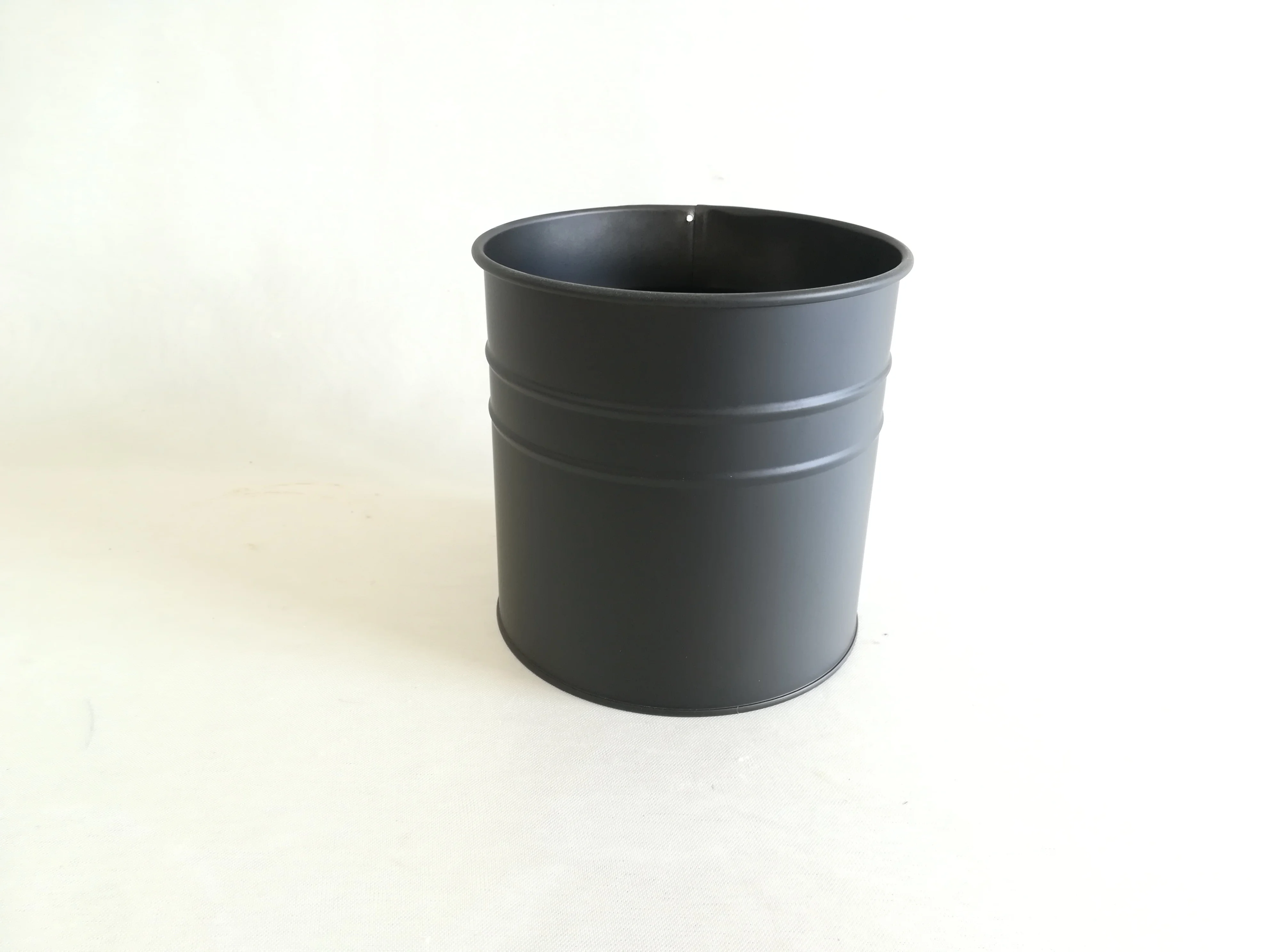 High Quality Useful Indoor And Outdoor Large Coal Bucket Black Meta Fireplace Ash Bucket