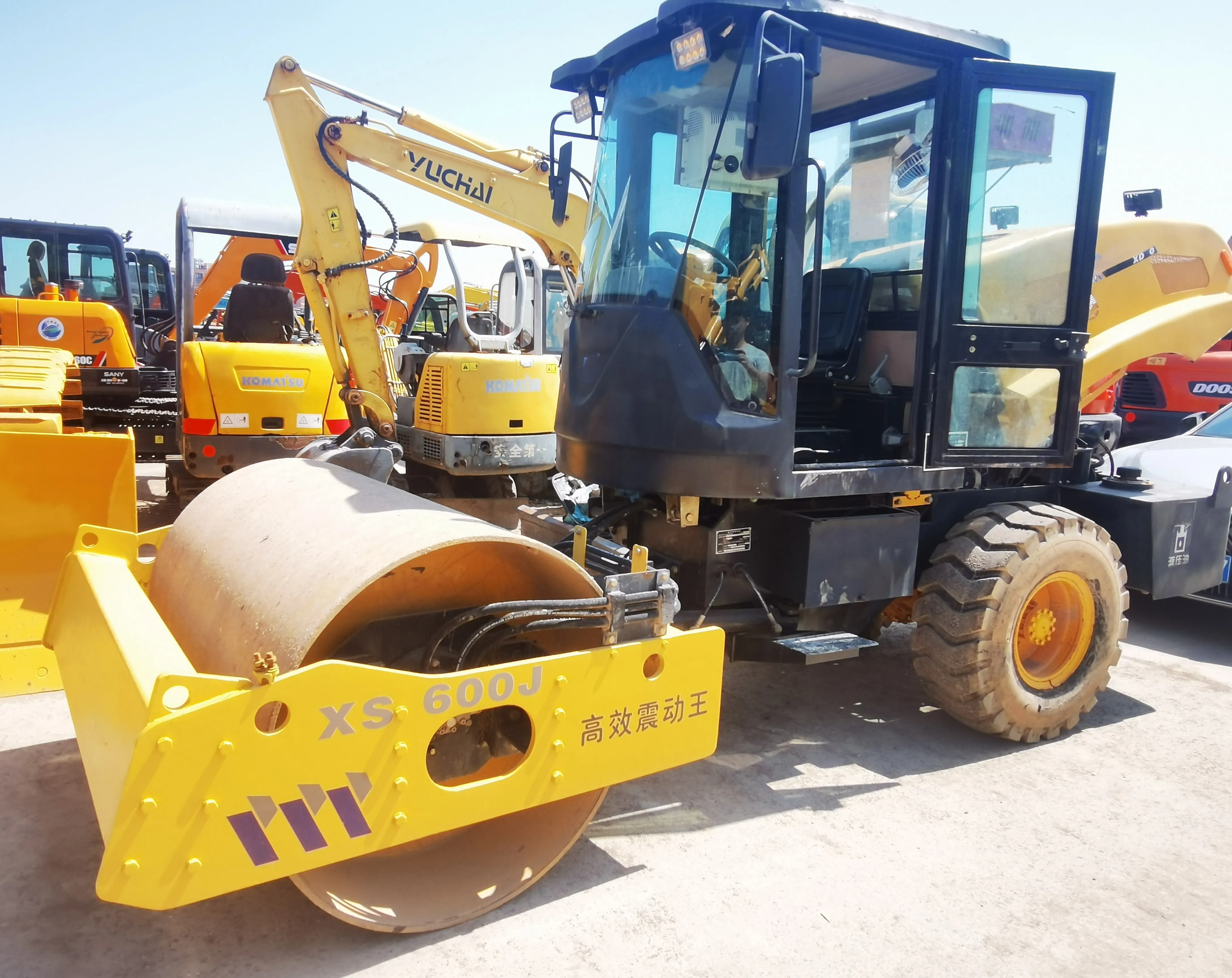 10ton Static linear pressure XS600J model control lever road roller and Single Drum Road Roller engineering road roller