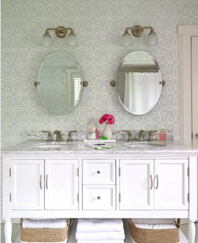 Superior Quality Maple Veneer Toilet Bathroom Sink Storage Cabinet