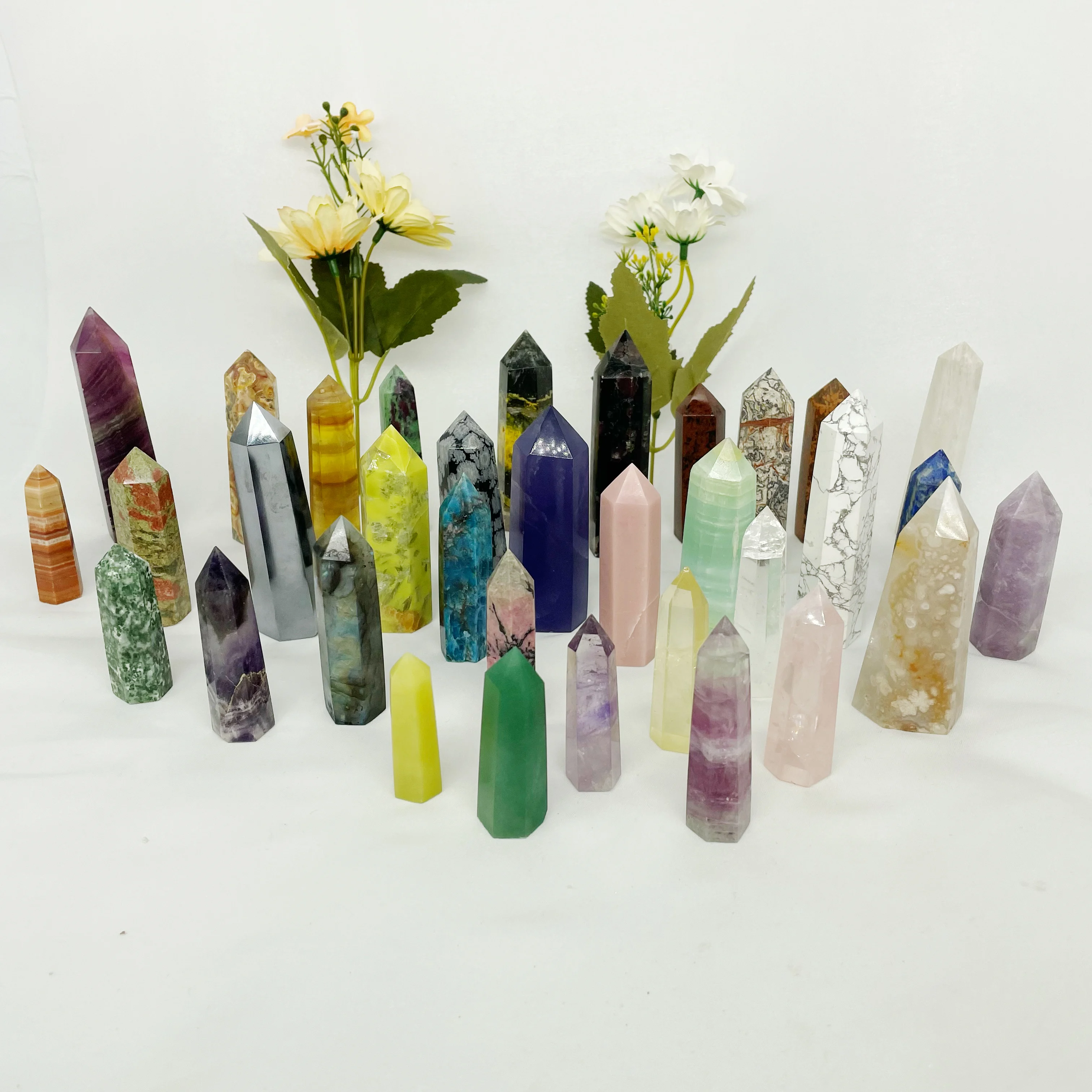 Wholesale Natural Crystals Healing Stones Tower Amethyst Clear Rose Quartz Crystal Wand Crystal Point Semi-precious Stone