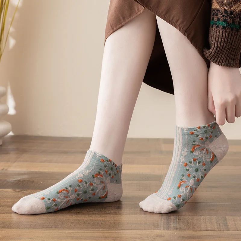 Socks for women, retro British style floral personality low-cut socks