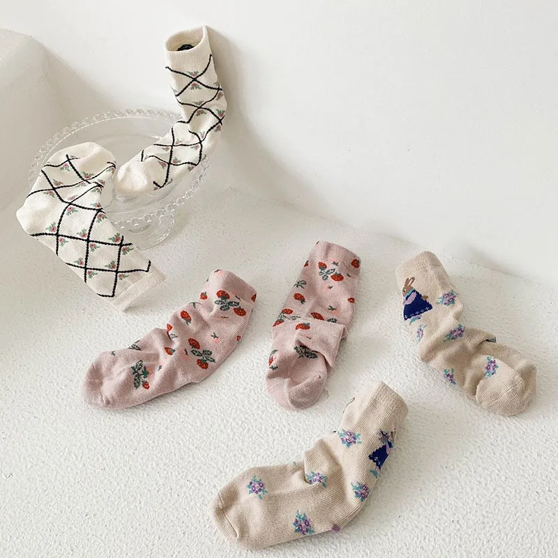 Free samples Autumn Middle Tube Checkered Baby Socks Cute Cartoon Bunny Baby Socks Flower Berry Baby Girl Socks