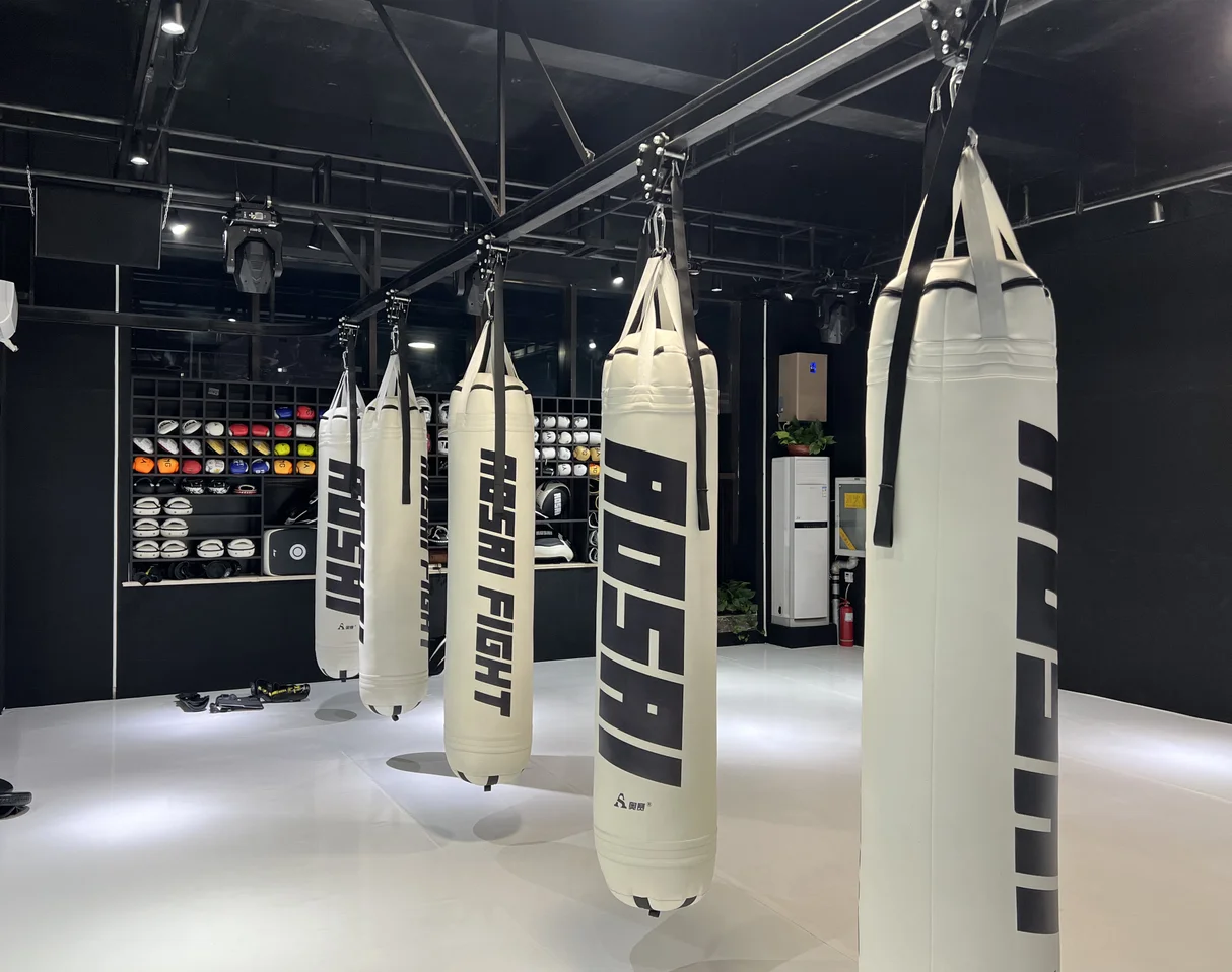 High quality wall mount punching boxing bag slides boxing stand rail racks