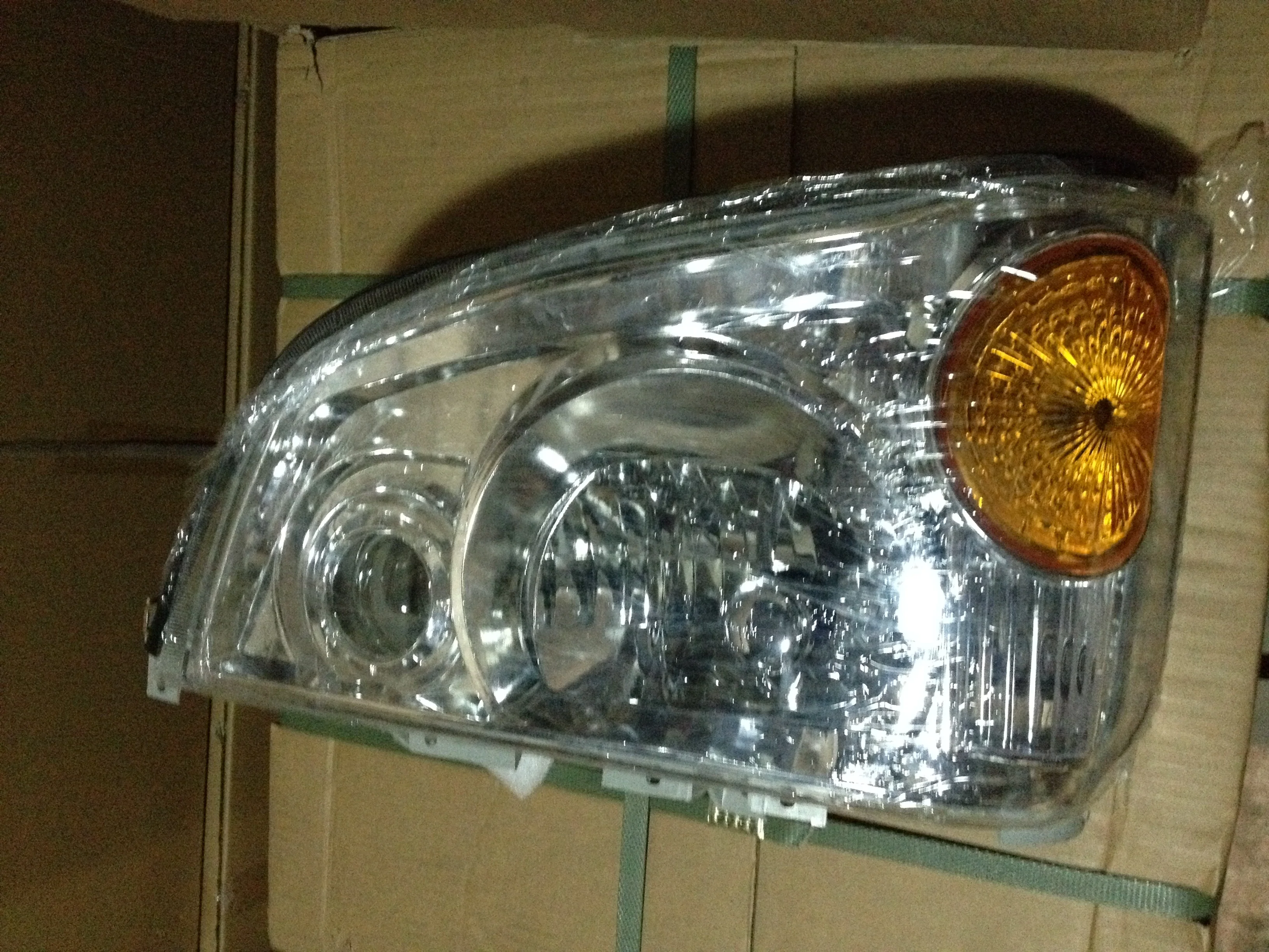 Good Price  Auto Body Parts Front Head Light fit for Light Truck JAC Truck 1040