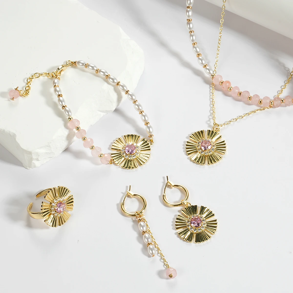 Trendy 18k Gold Plated Charms Crystal Accessories Pendant Rings Pearl Necklace Fashion Jewelry Sets For Women