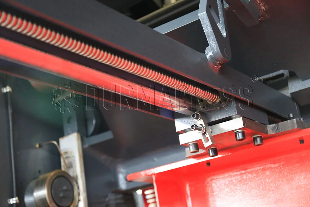 2023 new design DAC360T metal sheet cutting machine aluminum sheet cutting machine cnc plate shearer