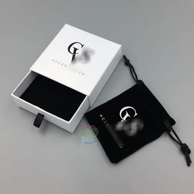  Роскошная маленькая черная бархатная подарочная сумочка для ювелирных изделий с логотипом на заказ