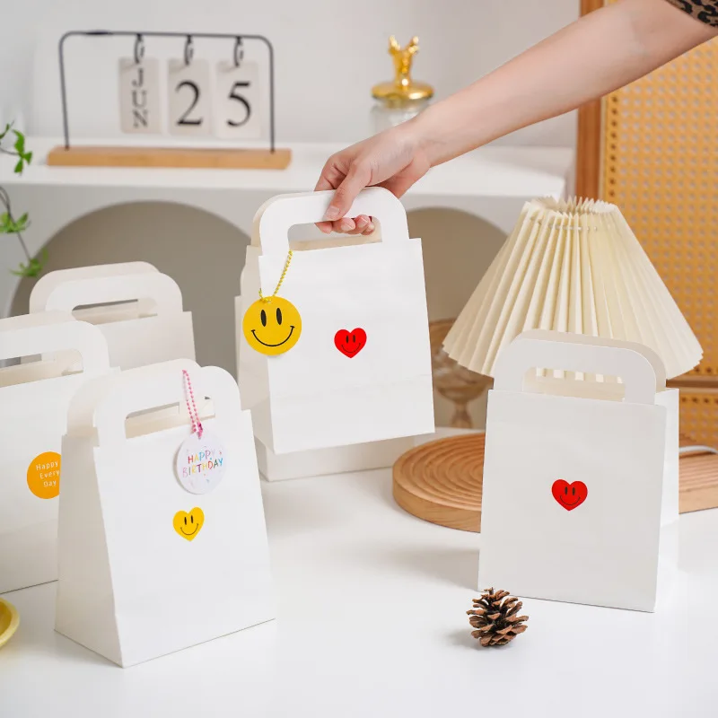 Factory Wholesale Paper Sweet Packaging Bags Custom Small White Kraft Paper Bag with Diecut Handle