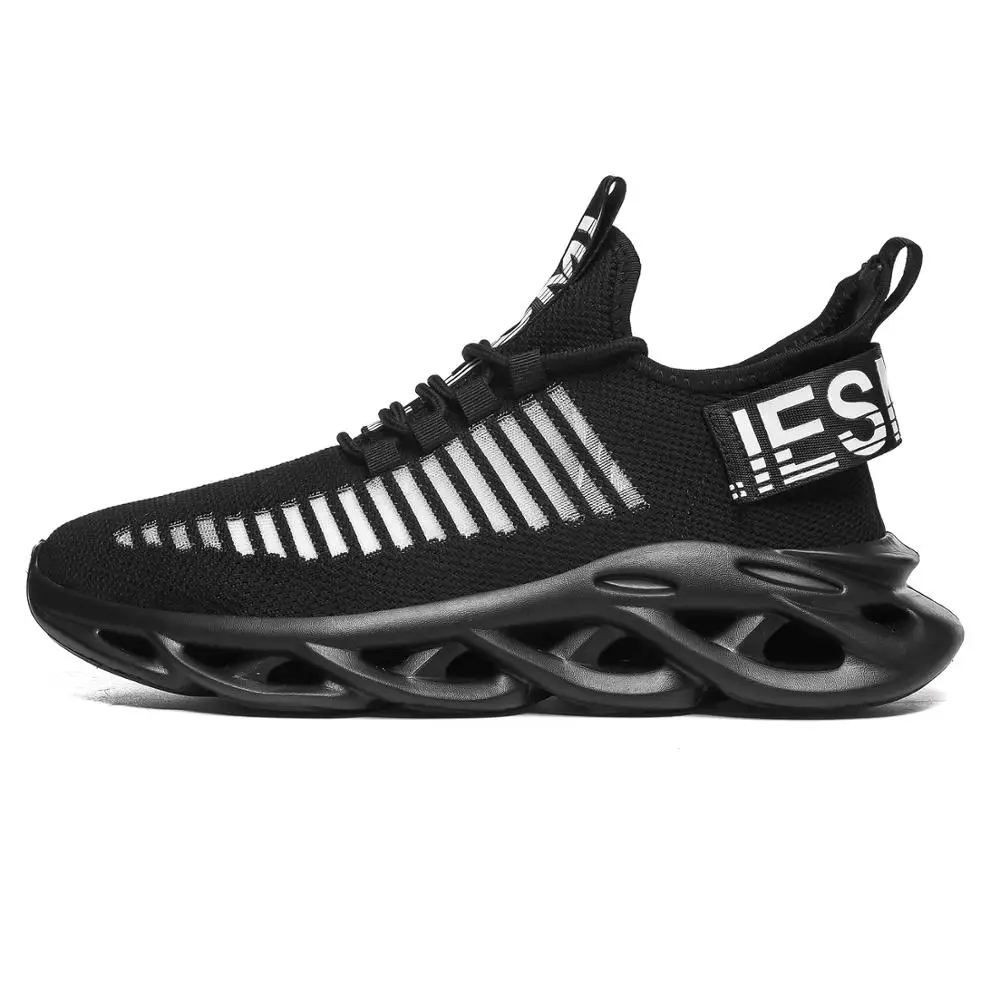 Large Size Men Running Shoe Twist Breathable Flying Knitted Casual