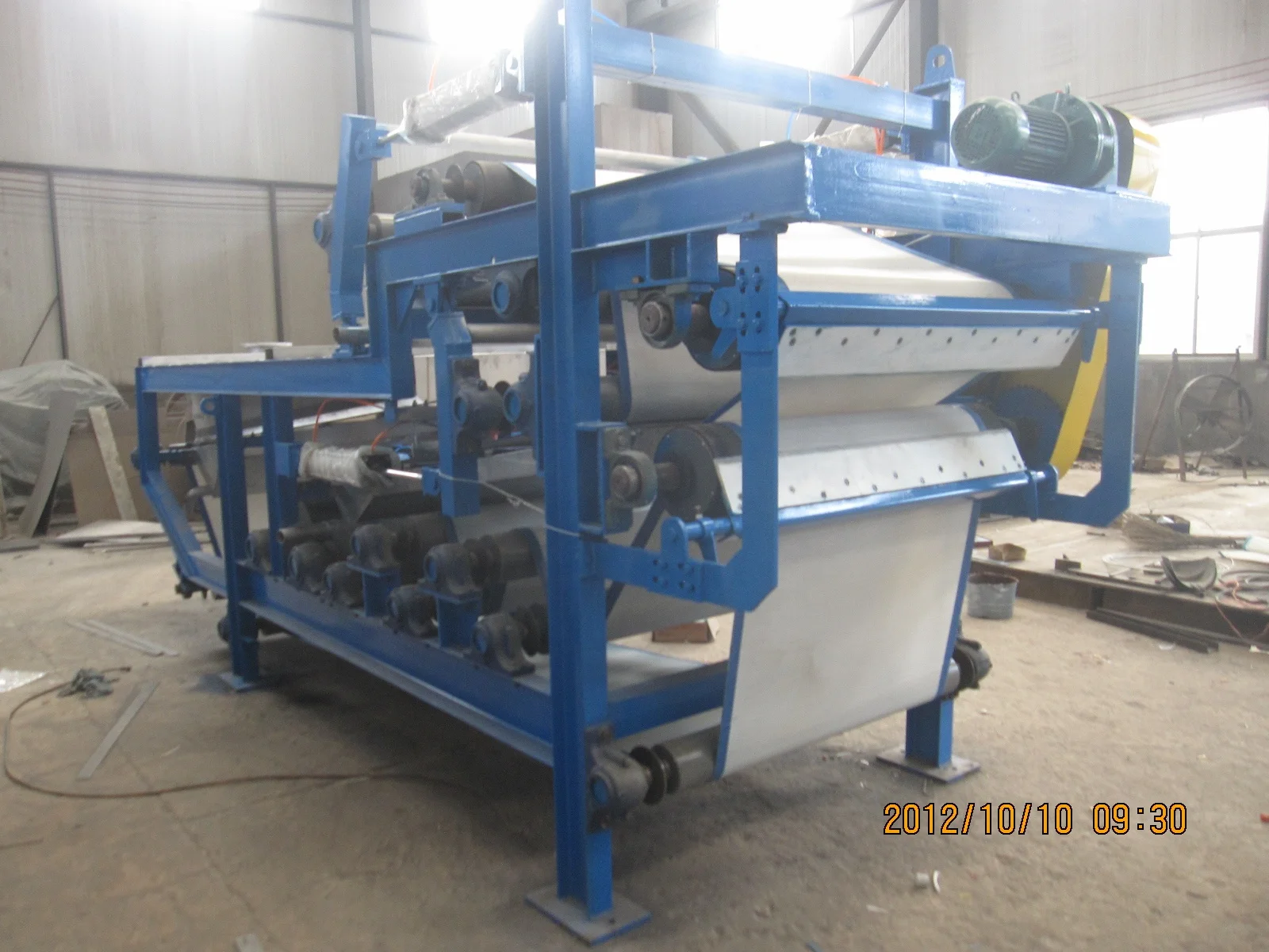 mechanical wood recycled paper pulp de-watering double belt type filter press machine