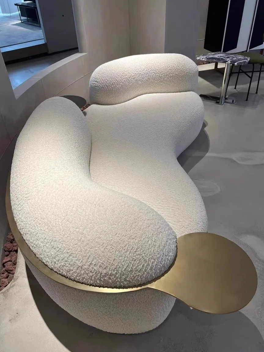 Nordic light luxury designer living room creative minimalist simple technology cloth reception curved pea sofa beauty salon