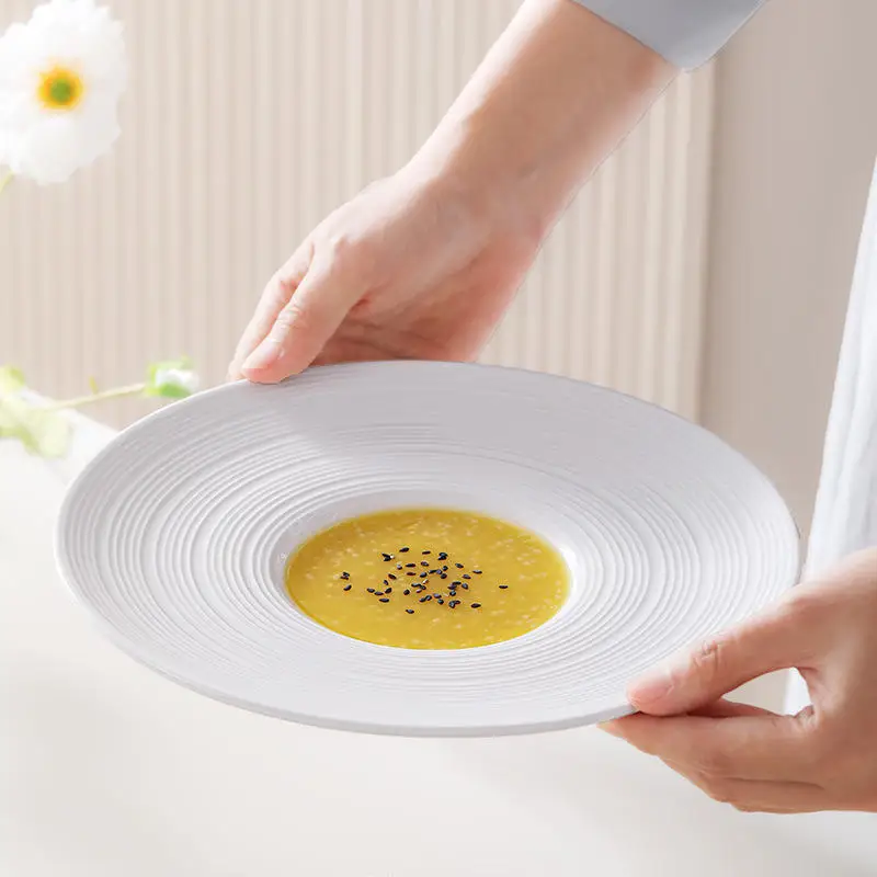Wholesale modern design white porcelain straw hat plate round ceramic dishes & plates for home hotel restaurant charger plates