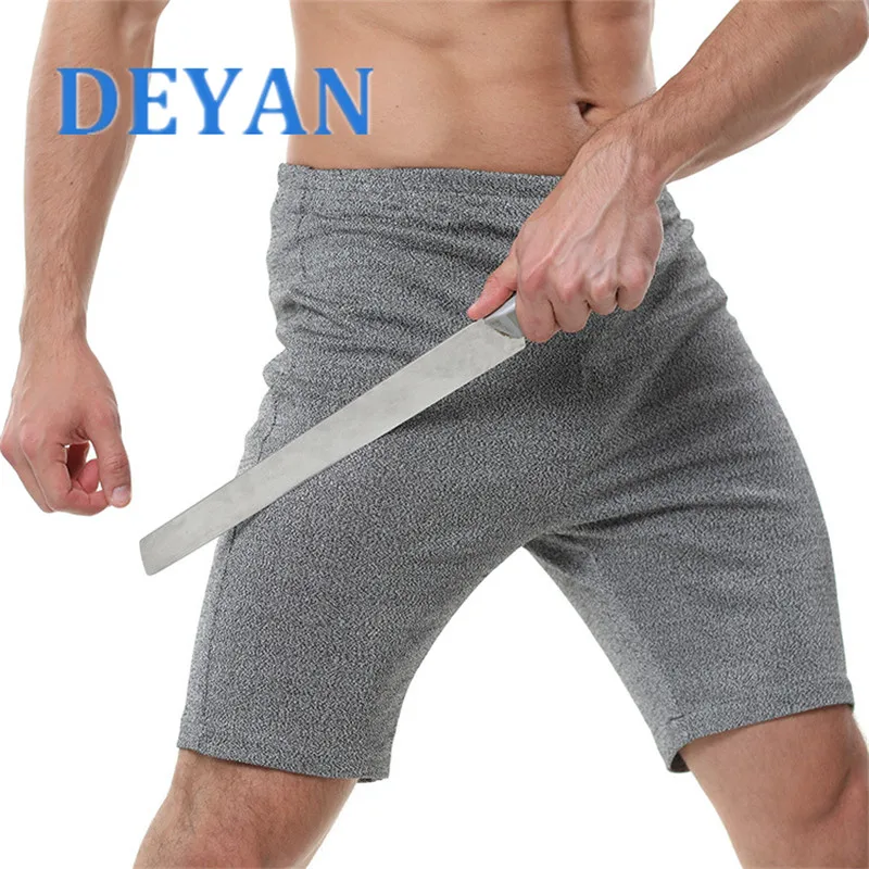 High-strength protective shorts, professional pants with tear and bite protection, class 5