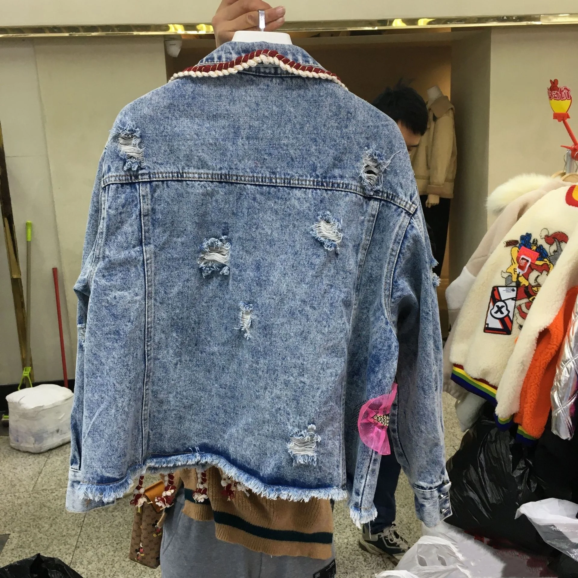 OUDINA European Design Hole Inlaid Diamond Patch Lace Contrast Color Casual Loose Jacket Women Denim Jackets
