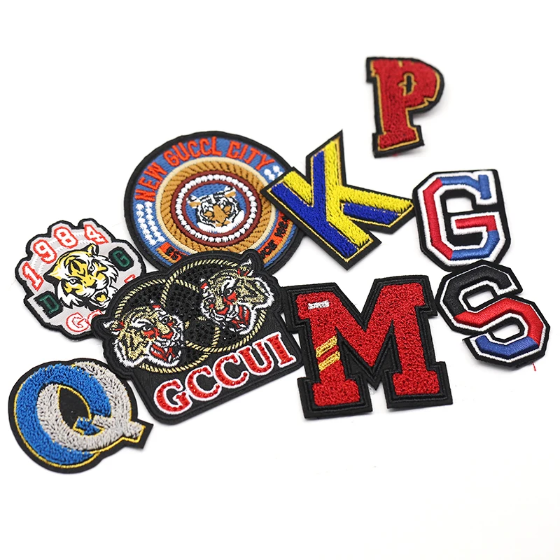 New Arrivals Chenille Letter Patch Round Embroidery Velcro Backing Embroidery Patch Hook And Loop Badges
