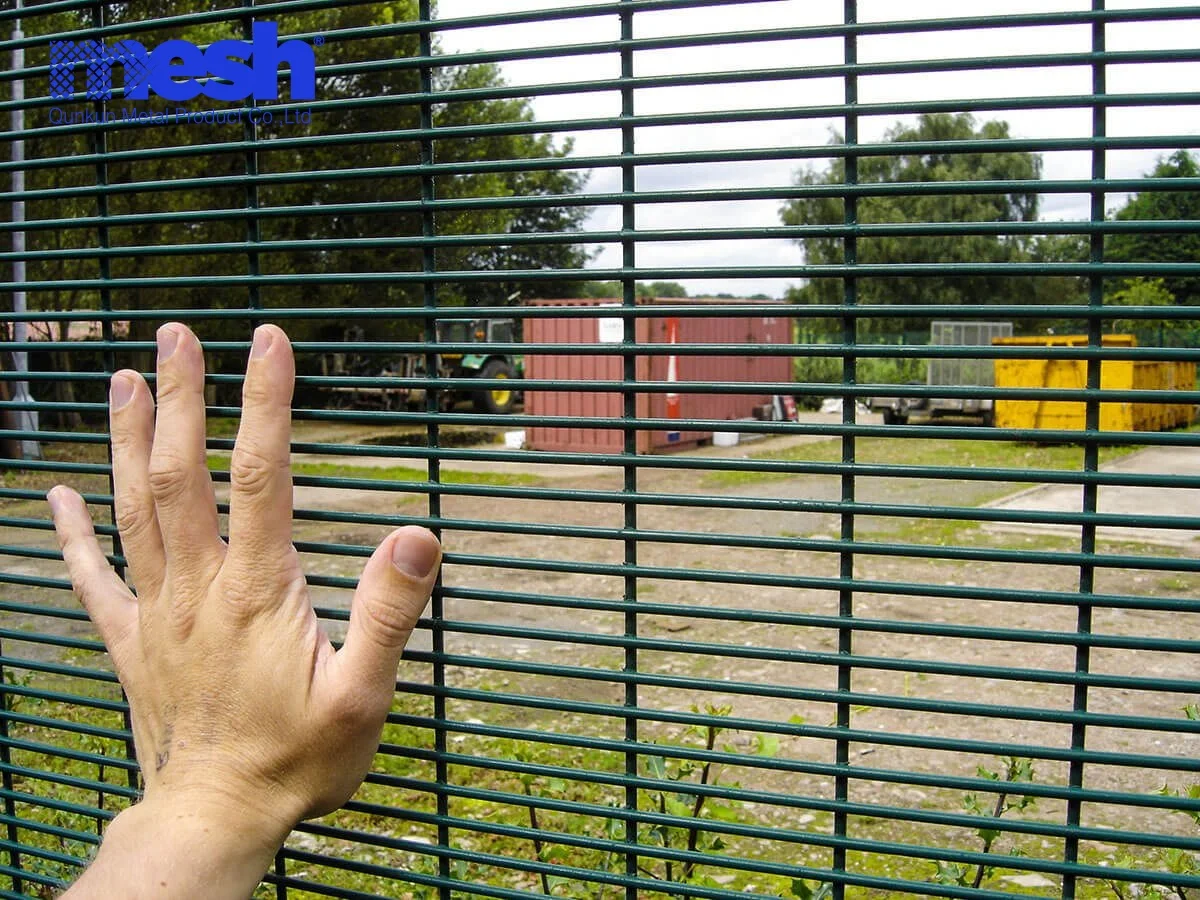 highsecurity Modern design easily assembled clear view airport fence high security 358 anti climb fence
