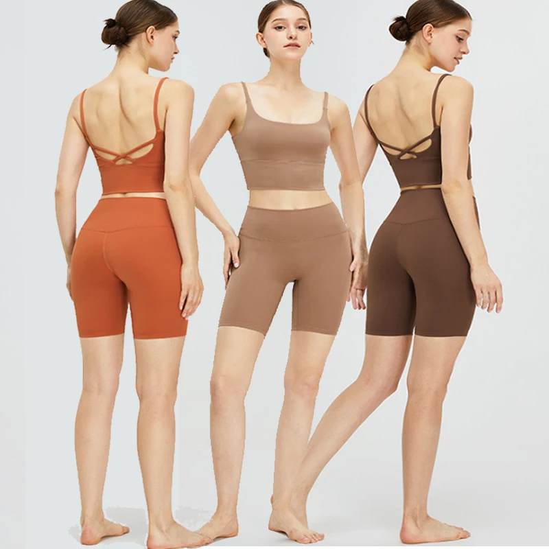 A new taupe colourway elegant women gym wear Buttery soft fitness yoga wear yoga set Womens Biker Shorts And Sports Bra Set
