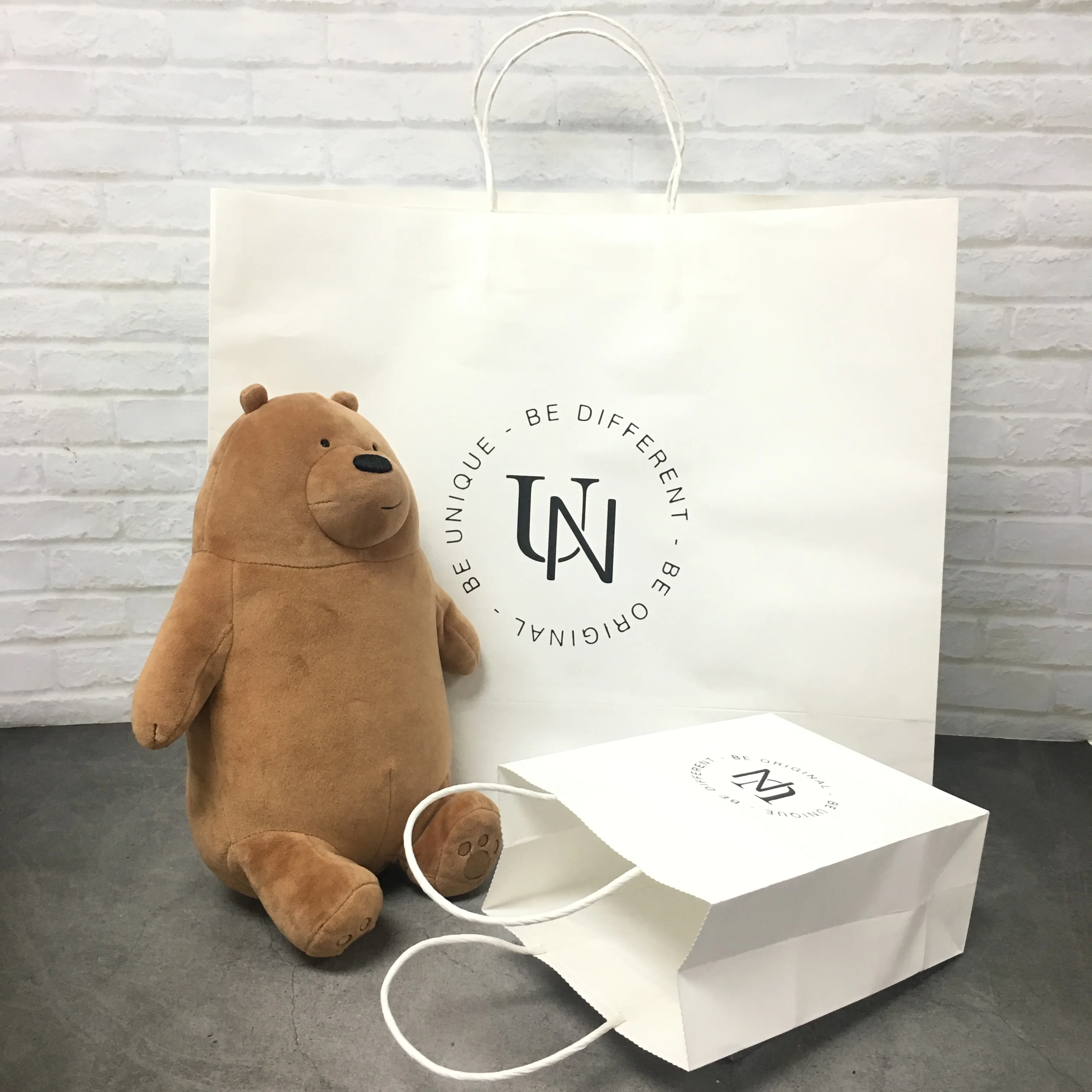 Hot selling Flat handle paper bag with logo printed kraft food packaging paper bags Low MOQ