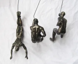Polyresin wall climbing figurines
