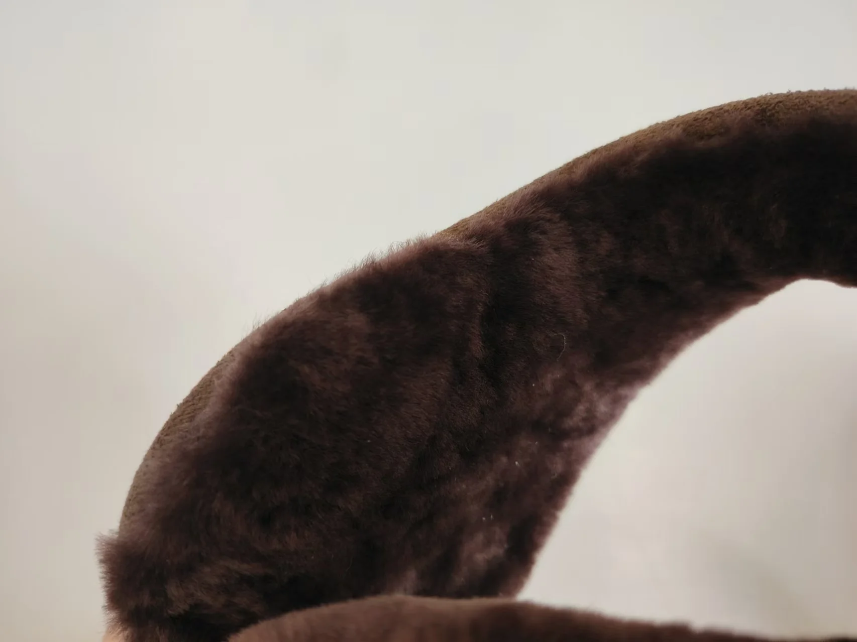 Wholesale Classic Fashion Suede Real Sheepskin Men Winter Warm Merino Fur Earmuffs