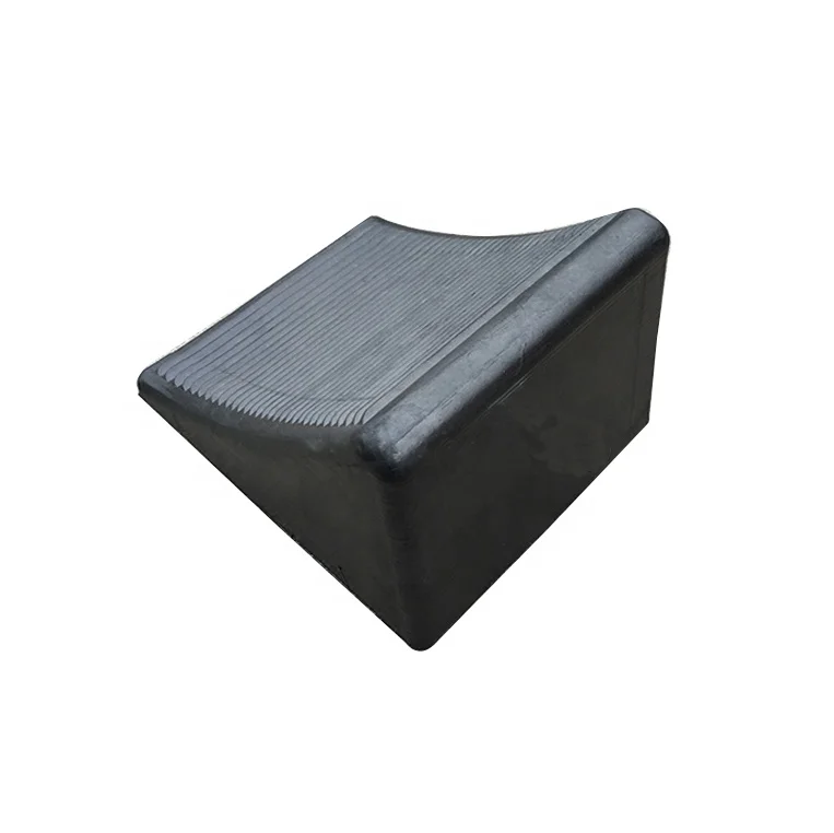 Lightweight Strong High Quality 240*200*150mm Rubber Wheel Chock