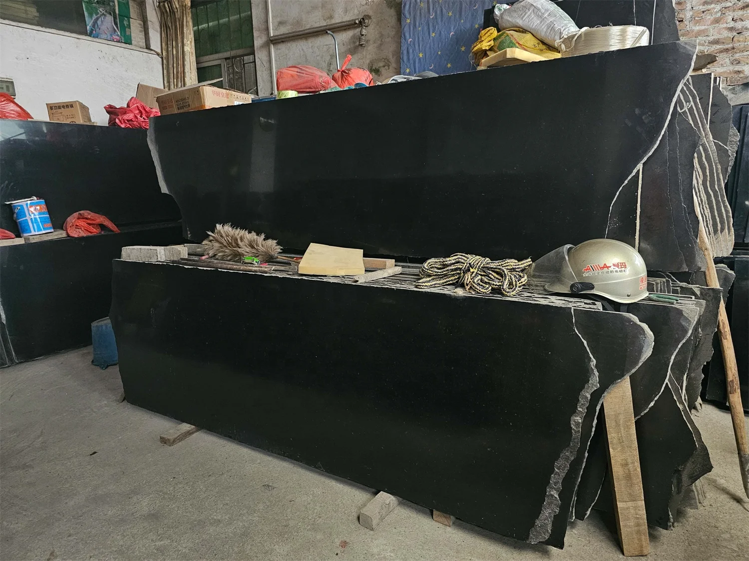 BOTON STONE Hot Sale Granite Floor Tiles Black Kitchen Countertop Polished Granite Slab