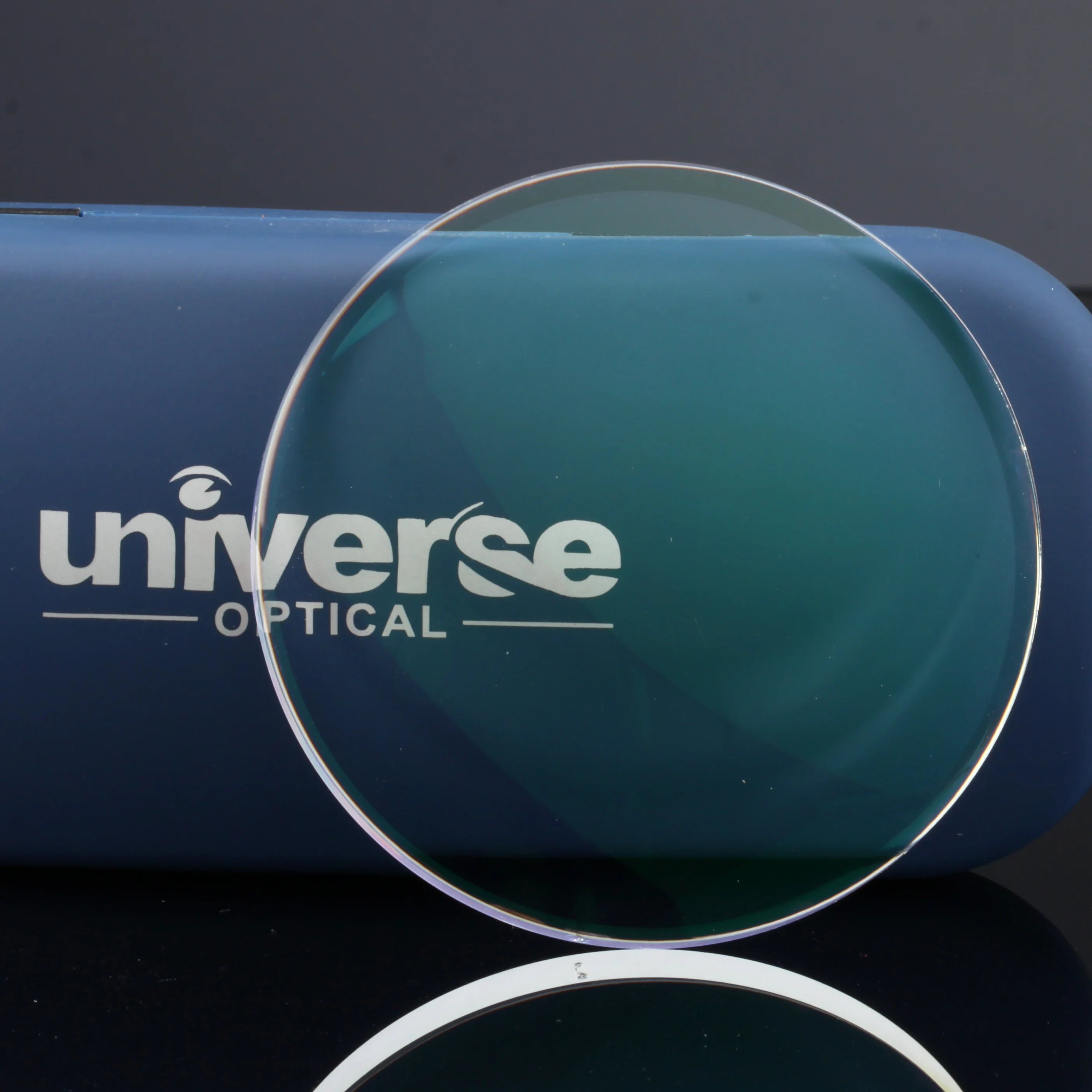 High Index 1.60 MR-8 Aspheric Superhydrophic HMC EMI Optical Resin Lens for Sale