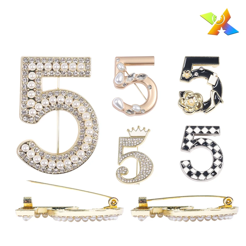 Hot Sale Good Quality Decorative Number Five 5 Lead Free  Metal Brooch Pins For Women Dress