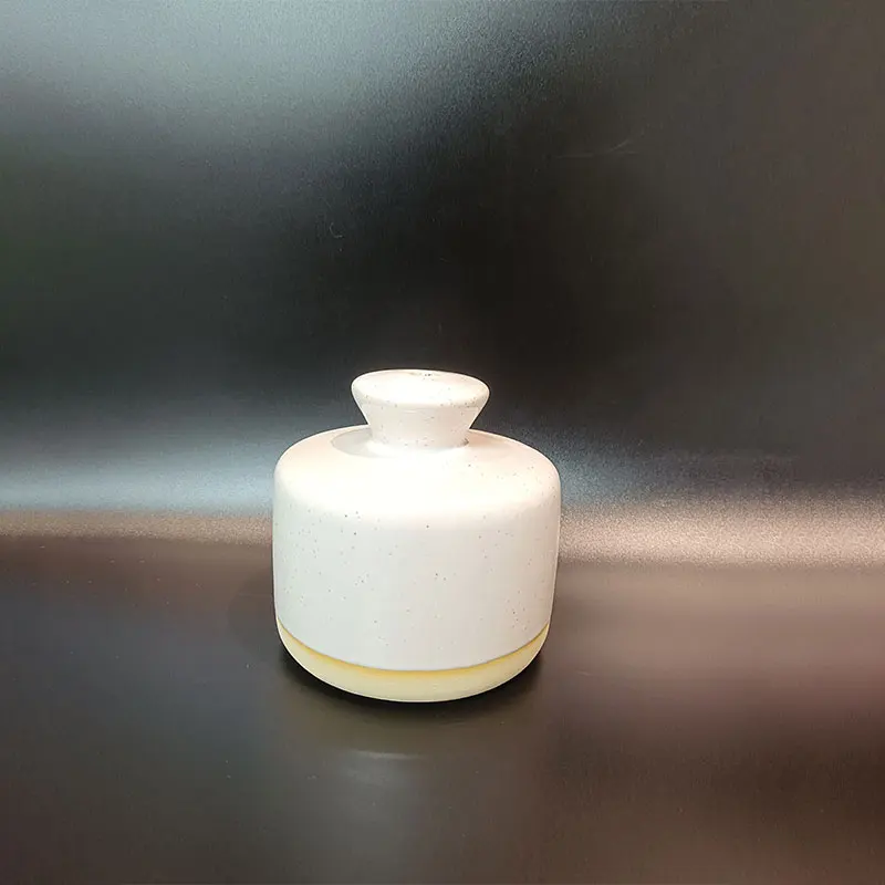 Custom Ceramic Flower Rain Watering Can Garden Watering Plant Pot Thumb Watering Bell for Plant