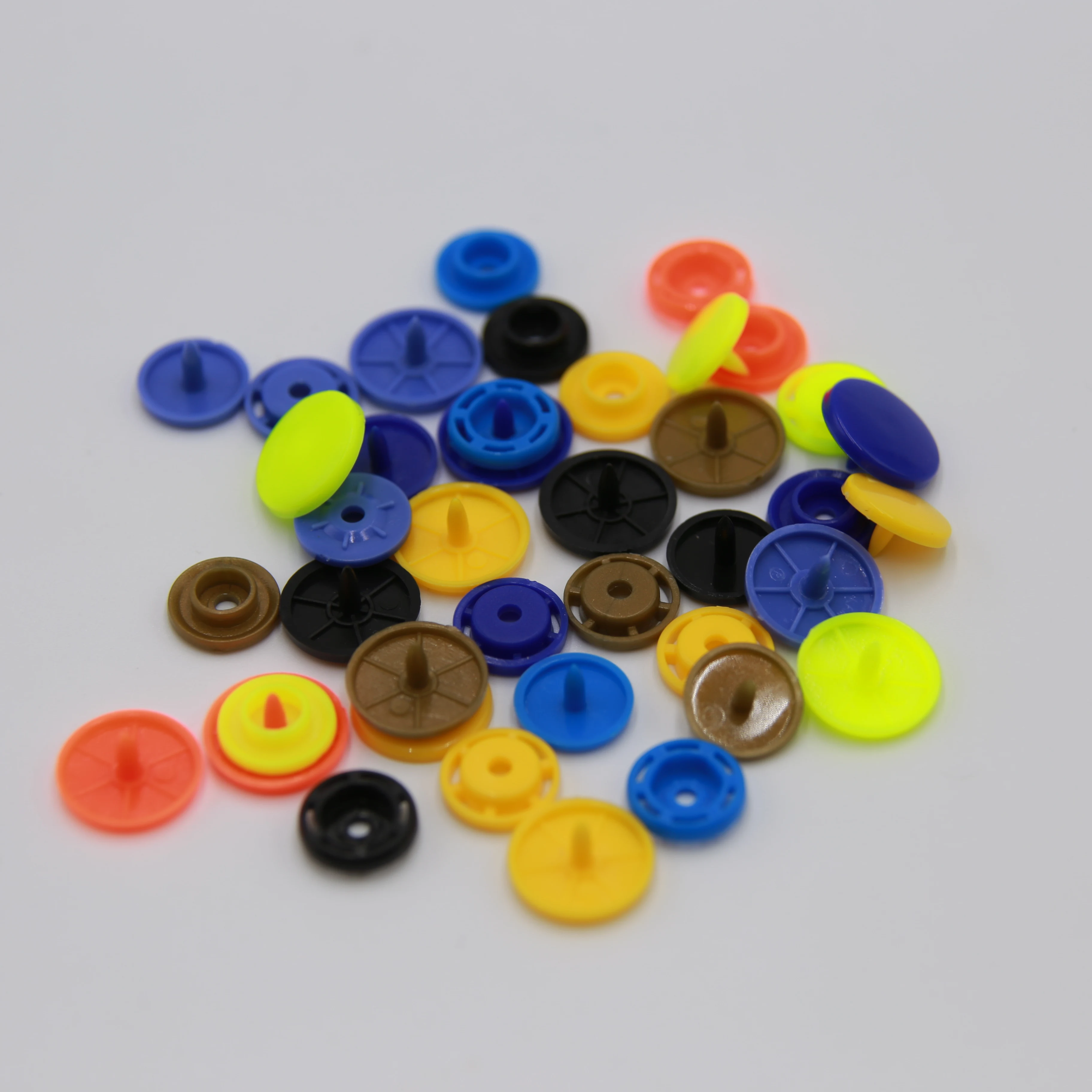 New environmental POM Resin T3 T90 customized smooth unpolished 10mm plastic snap button cover closure for baby cloth