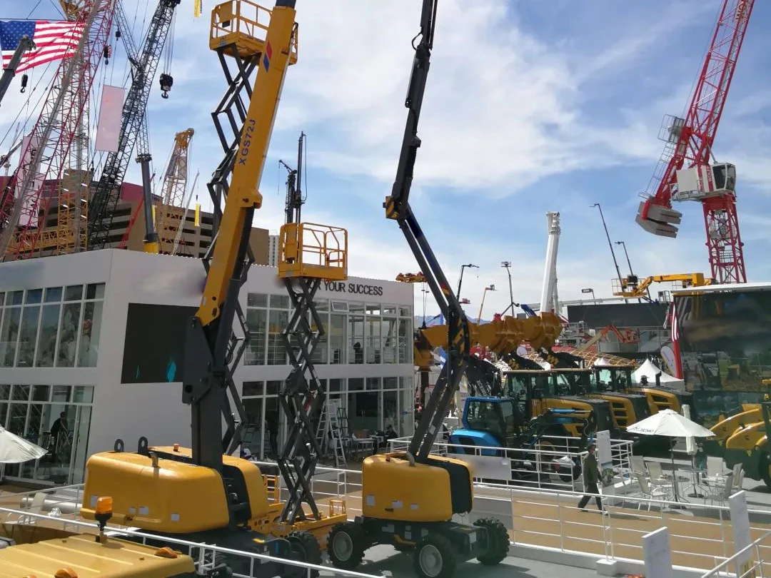 Сделано в Китае XGS72J от 24 мес. до верхней части конфигурации телескопическая самоходная гидравлический воздушная Рабочая платформа по лучшей