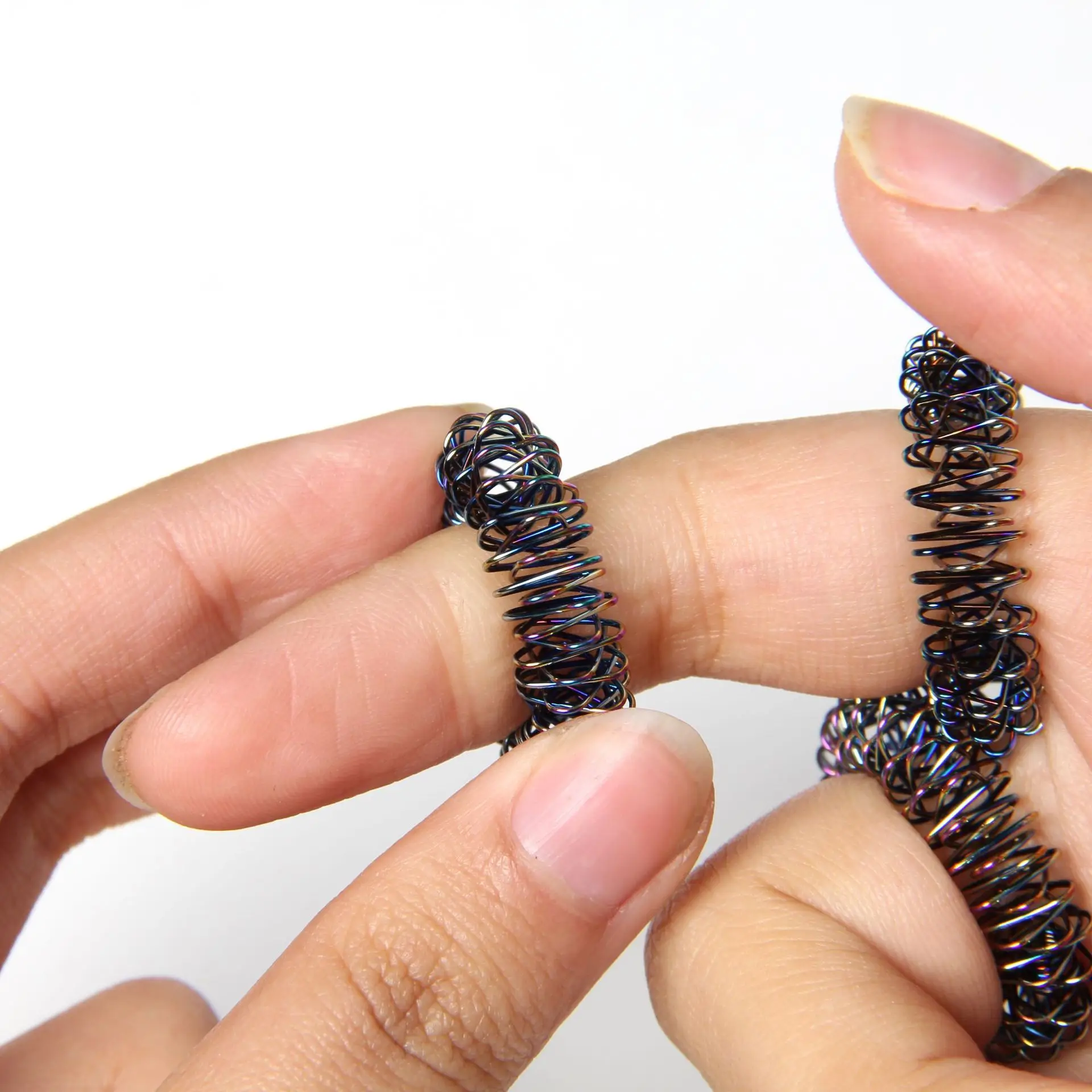 New Stress Relief Finger Autism Anti Acupressure Ring Spiky Adult Sensory Spinner Fidget Rings for Anxiety Finger Massager Toy