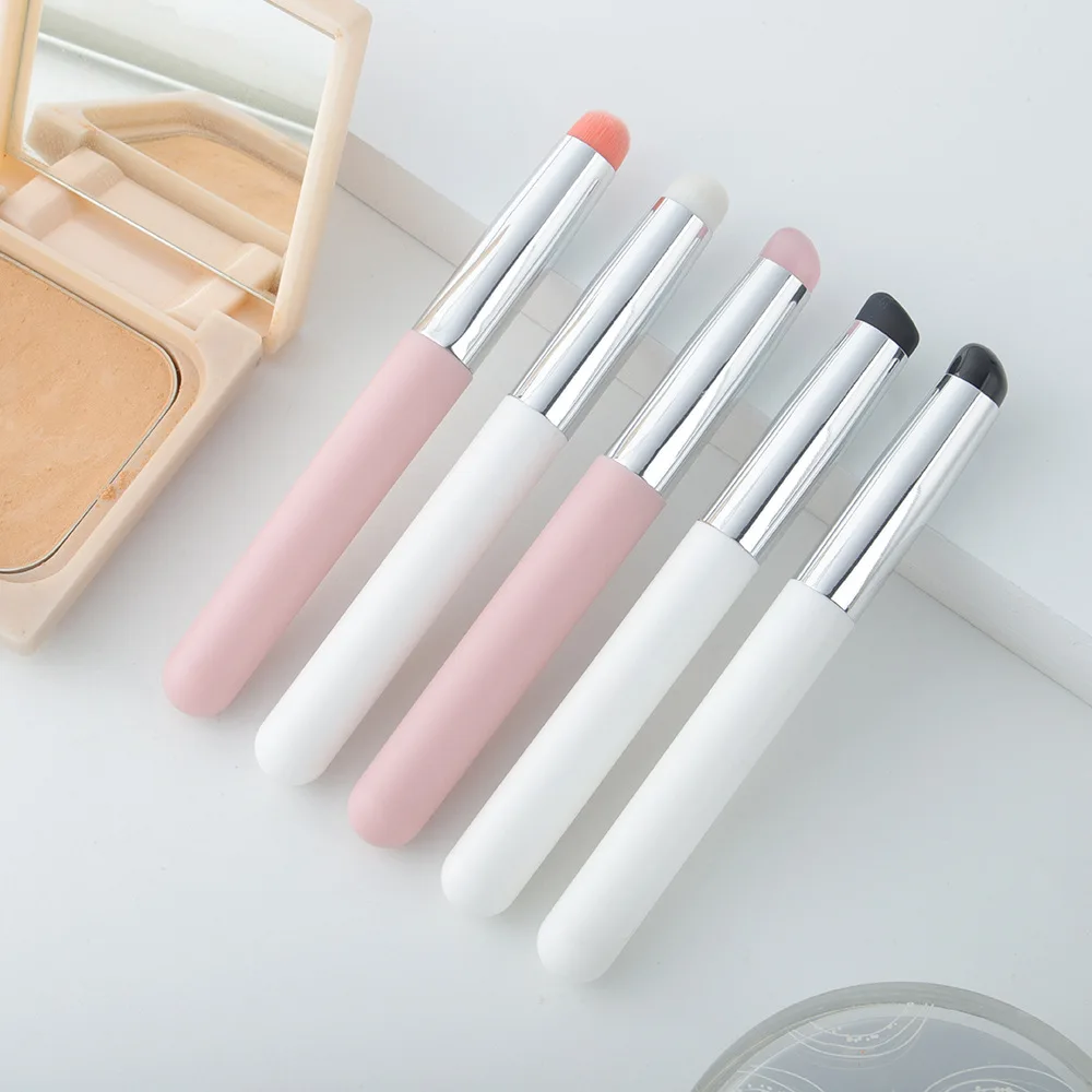 Silicone lip brush fingertip Q soft round head portable lip mask lipstick brush professional halo dyeing beauty brush