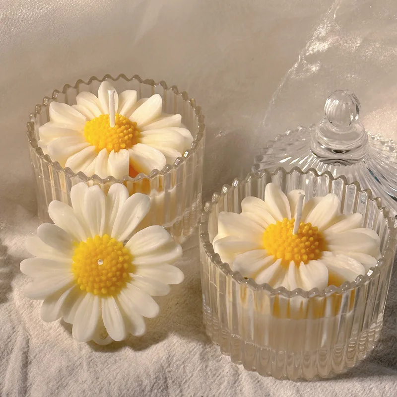 Decorative White Sunflower Soy Wax Mini Aroma Candles Luxury Glass Jar Cute Daisy Flower Scented Candles With Lid