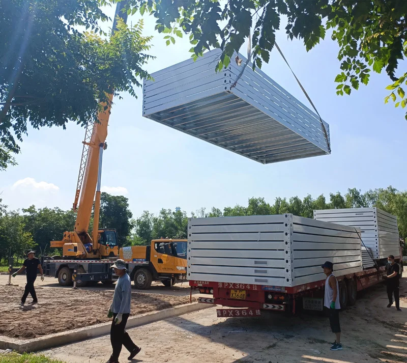 ULT-PD-0906 Mobile Emergency Clinic Site Folding And Packing Box Integrated Housing Prefab House Residential Container House