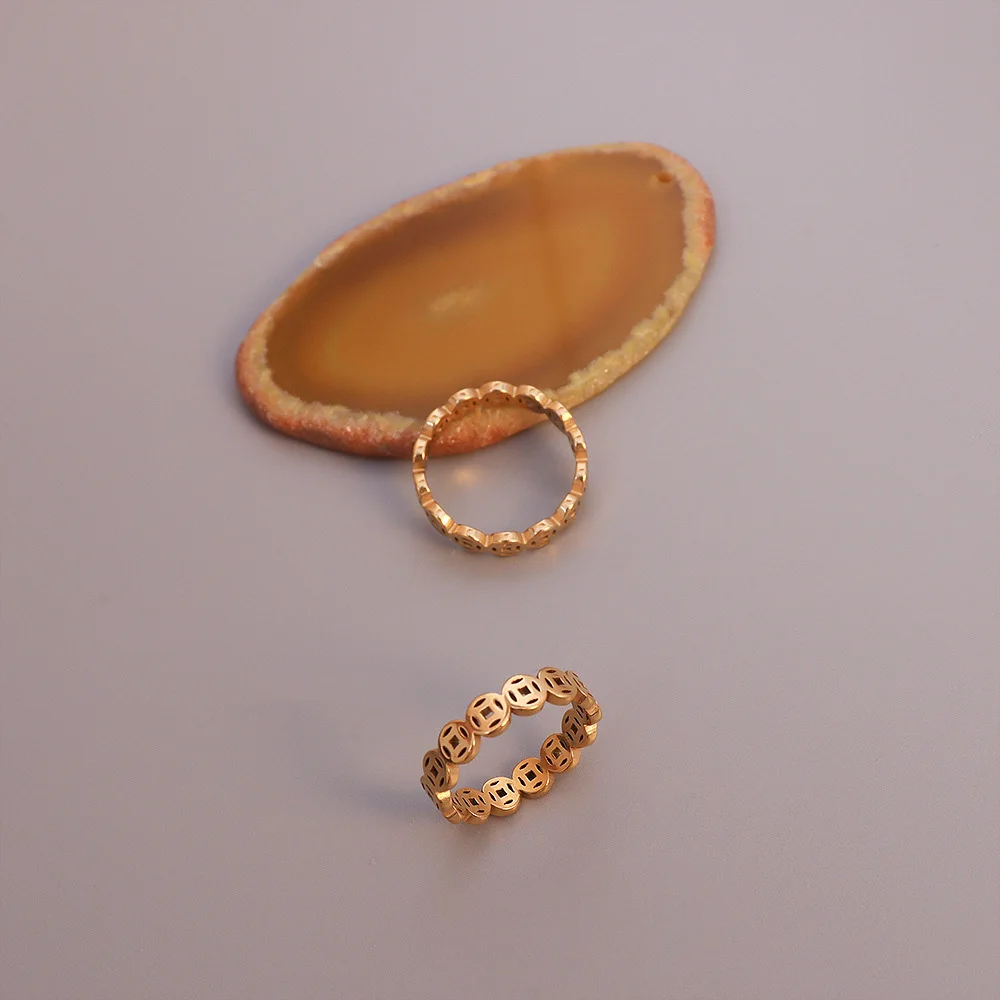 2022 ins versatile copper coin style stainless steel ring women plated 18k gold index finger ring popular accessories wholesale