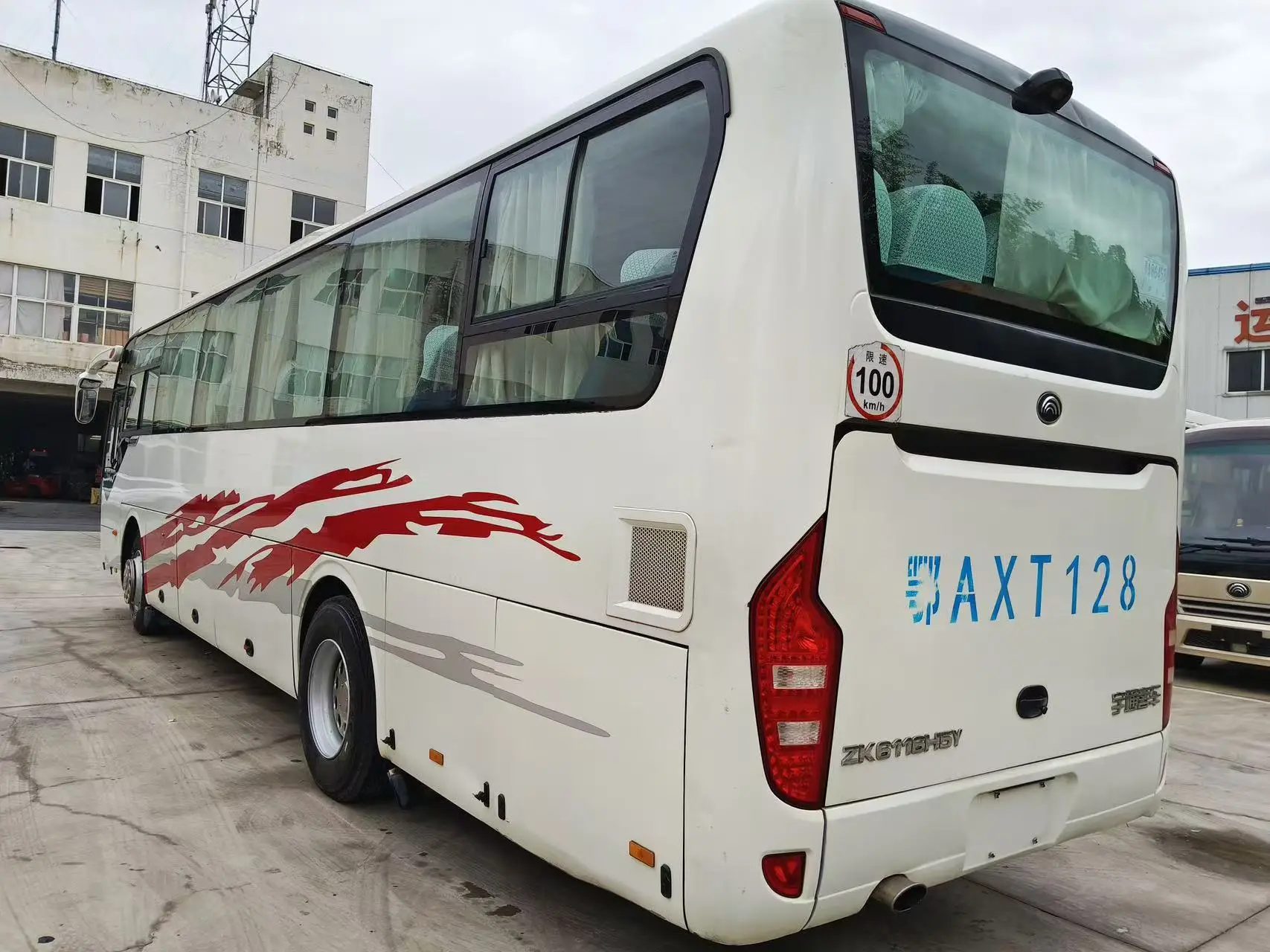 Yu Tong ZK6116 Used Coach Bus for Sale 50 Seats Left and Right Hand Drive Used Buses with Good Condition