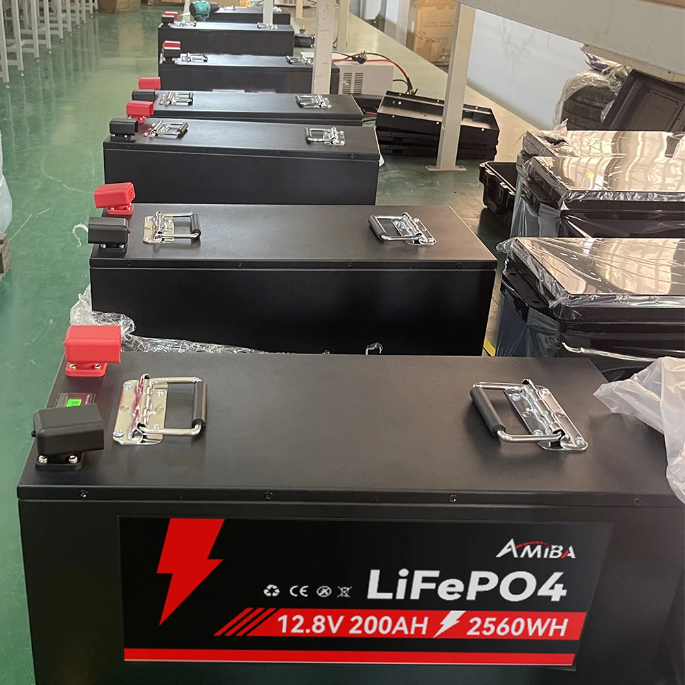 EU склад оптовая продажа батарея LiFePo4 12 В 50AH 100Ah 200Ah 400Ah 460Ah Bluetooth IP65 водонепроницаемая солнечная с тепловым балансом